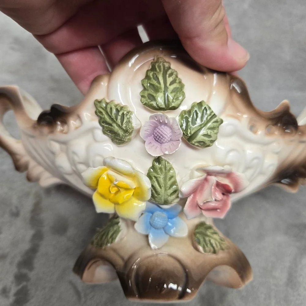 N/A vintage ceramic